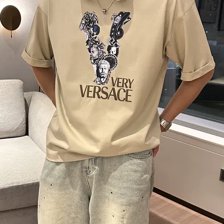ヴェルサーチ Tシャツ