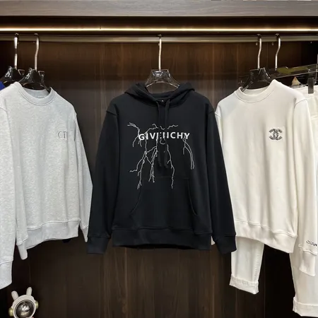 ジバンシィ パーカー