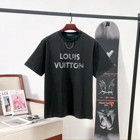 ルイヴィトン Tシャツ