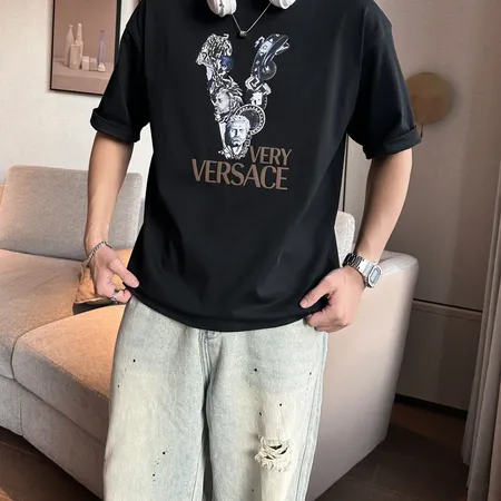 ヴェルサーチ Tシャツ