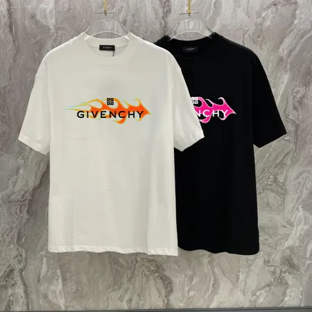 ジバンシィ Tシャツ