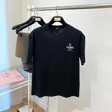 フェンディ Tシャツ