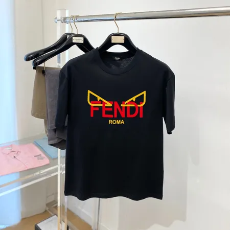 フェンディ Tシャツ