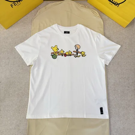 フェンディ Tシャツ