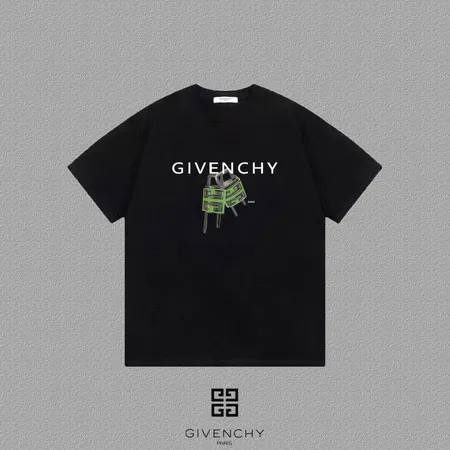 ジバンシィ Tシャツ