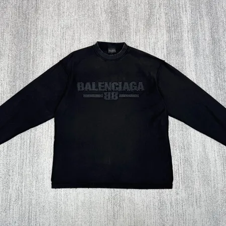 バレンシアガ パーカー