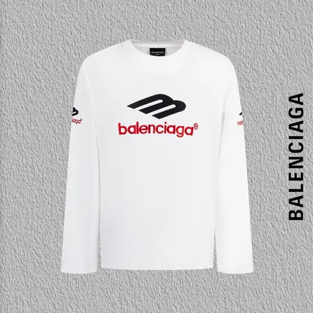 バレンシアガ パーカー