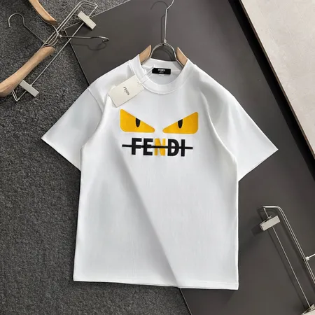 フェンディ Tシャツ