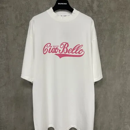 バレンシアガ Tシャツ