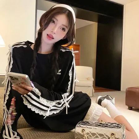 アディダス パーカー