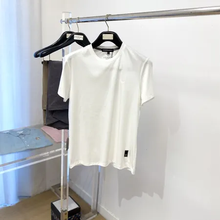 アルマーニ Tシャツ