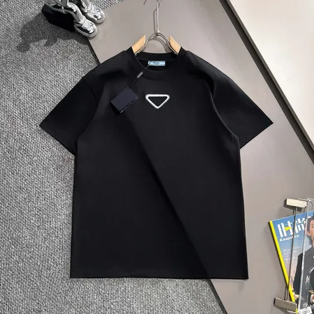 プラダ Tシャツ