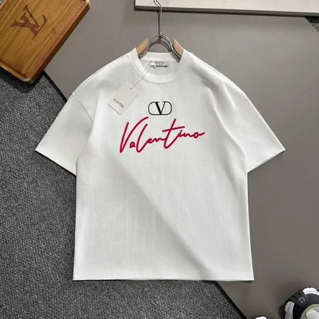 ヴァレンティノ Tシャツ