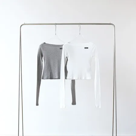 ミュウミュウ Tシャツ