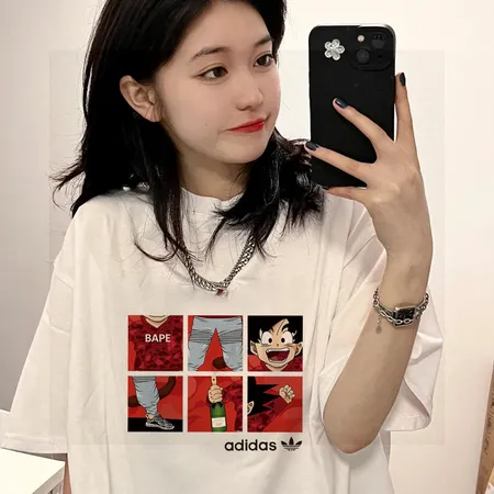 アディダス Tシャツ