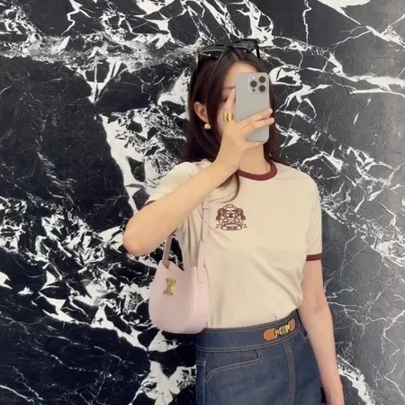 セリーヌ Tシャツ