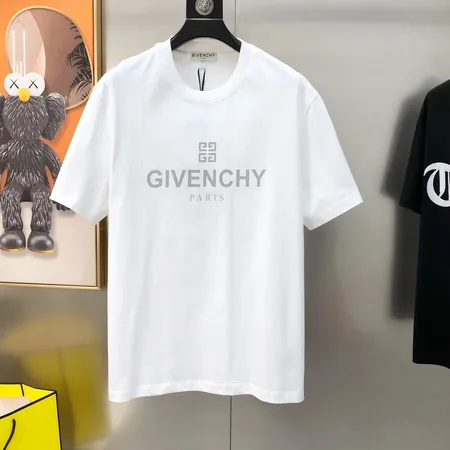 ジバンシィ Tシャツ