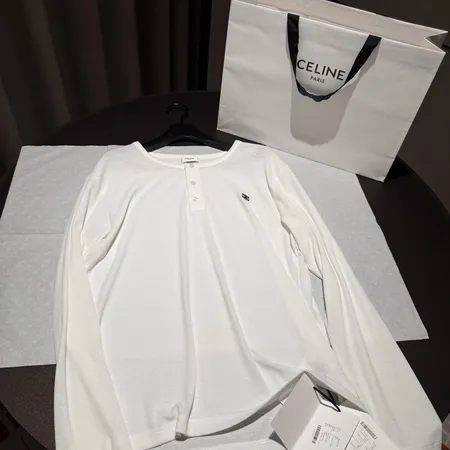 セリーヌ Tシャツ