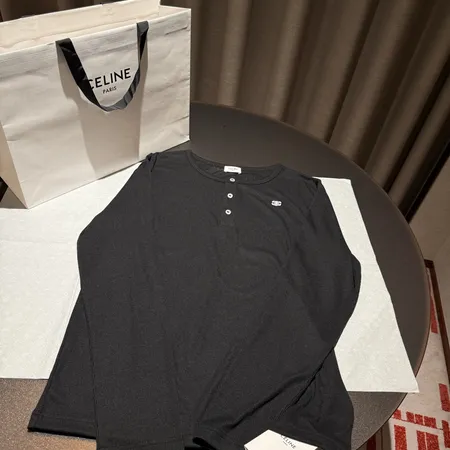 セリーヌ Tシャツ