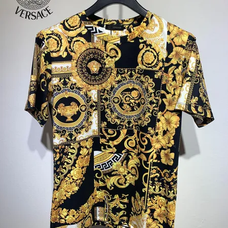 ヴェルサーチ Tシャツ