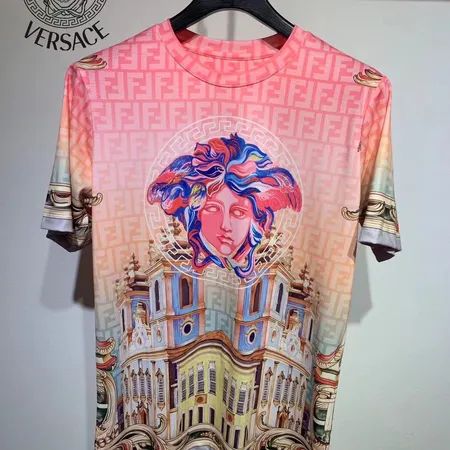 ヴェルサーチ Tシャツ