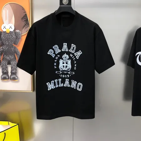 プラダ Tシャツ