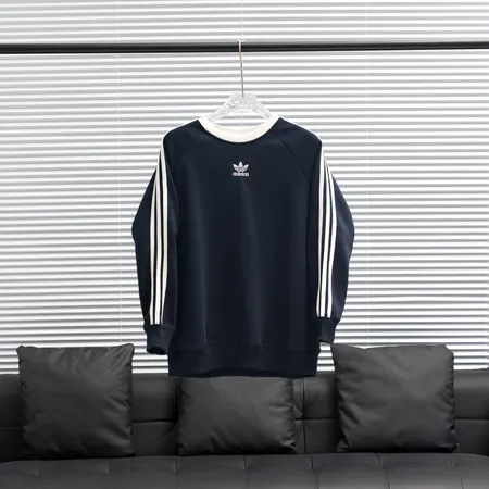 アディダス パーカー