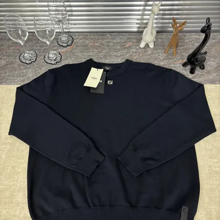 フェンディ パーカー