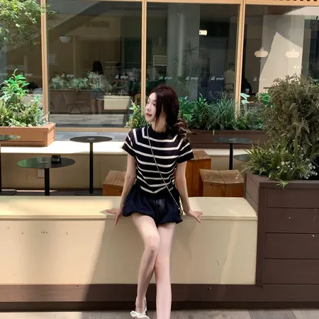 ミュウミュウ Tシャツ