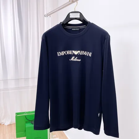 アルマーニ Tシャツ