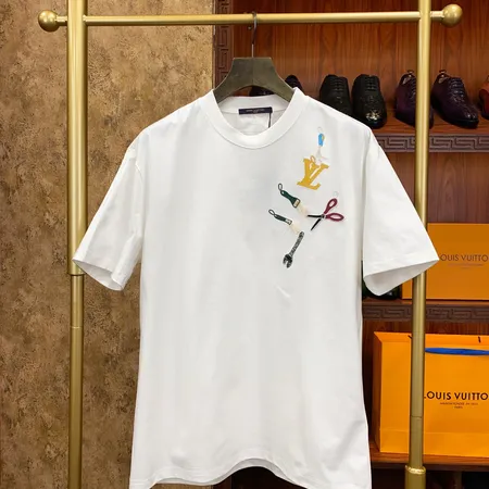 ルイヴィトン Tシャツ
