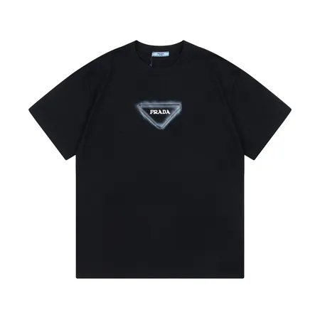 プラダ Tシャツ