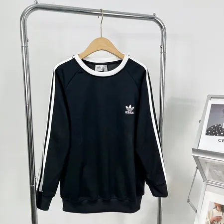 アディダス パーカー