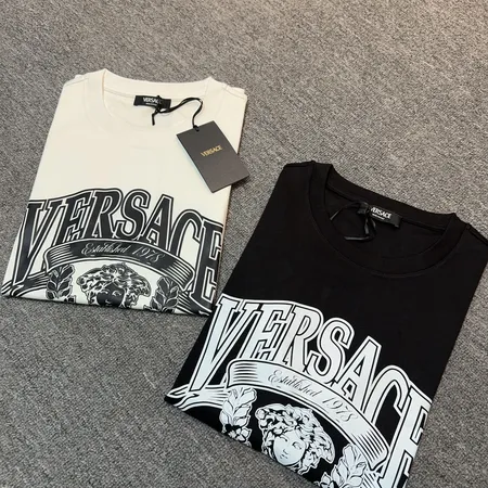 ヴェルサーチ Tシャツ