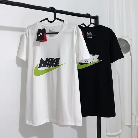 ナイキ Tシャツ