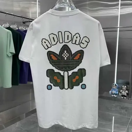 アディダス Tシャツ