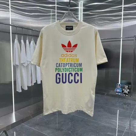 アディダス Tシャツ