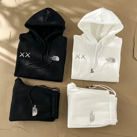 ノースフェイス パーカー