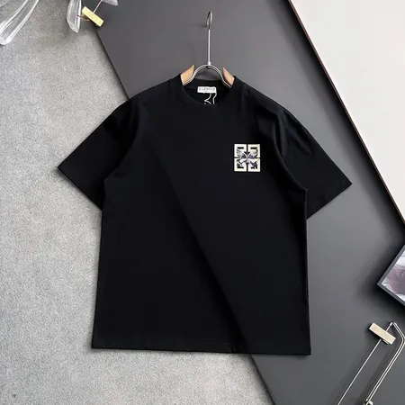 ジバンシィ Tシャツ