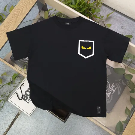 フェンディ Tシャツ