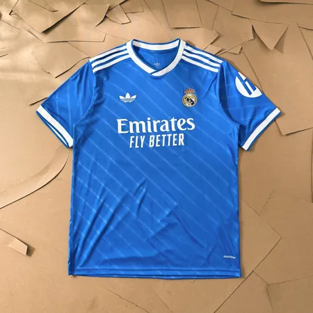 アディダス Tシャツ