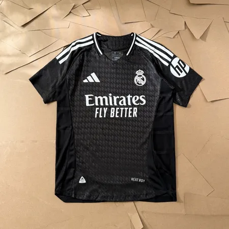 アディダス Tシャツ