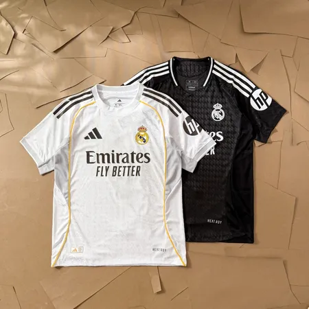 アディダス Tシャツ