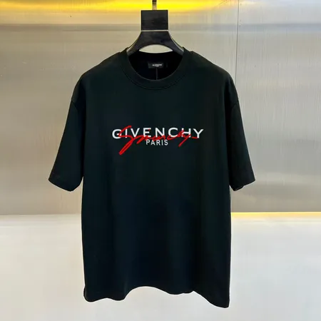 ジバンシィ Tシャツ