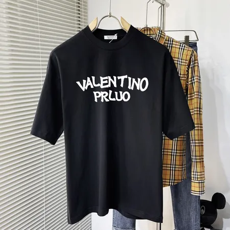 ヴァレンティノ Tシャツ