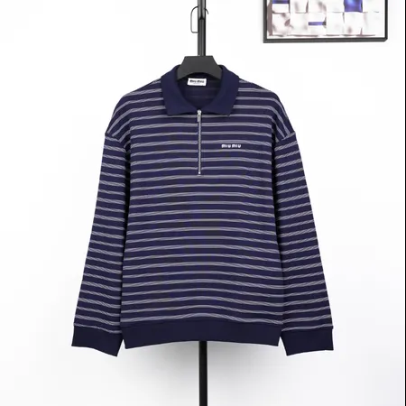 ミュウミュウ パーカー