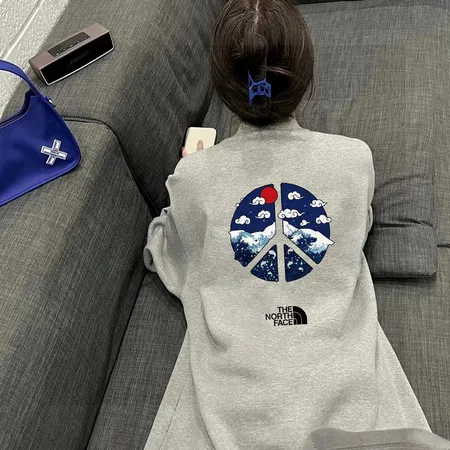 ノースフェイス パーカー