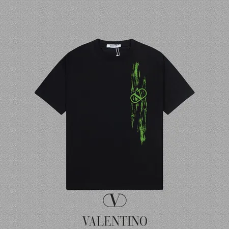 ヴァレンティノ Tシャツ