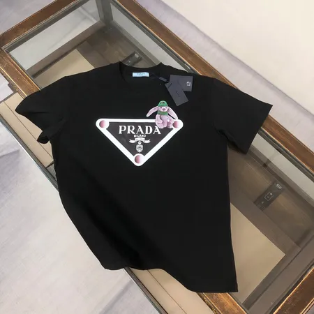 プラダ Tシャツ