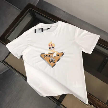 プラダ Tシャツ